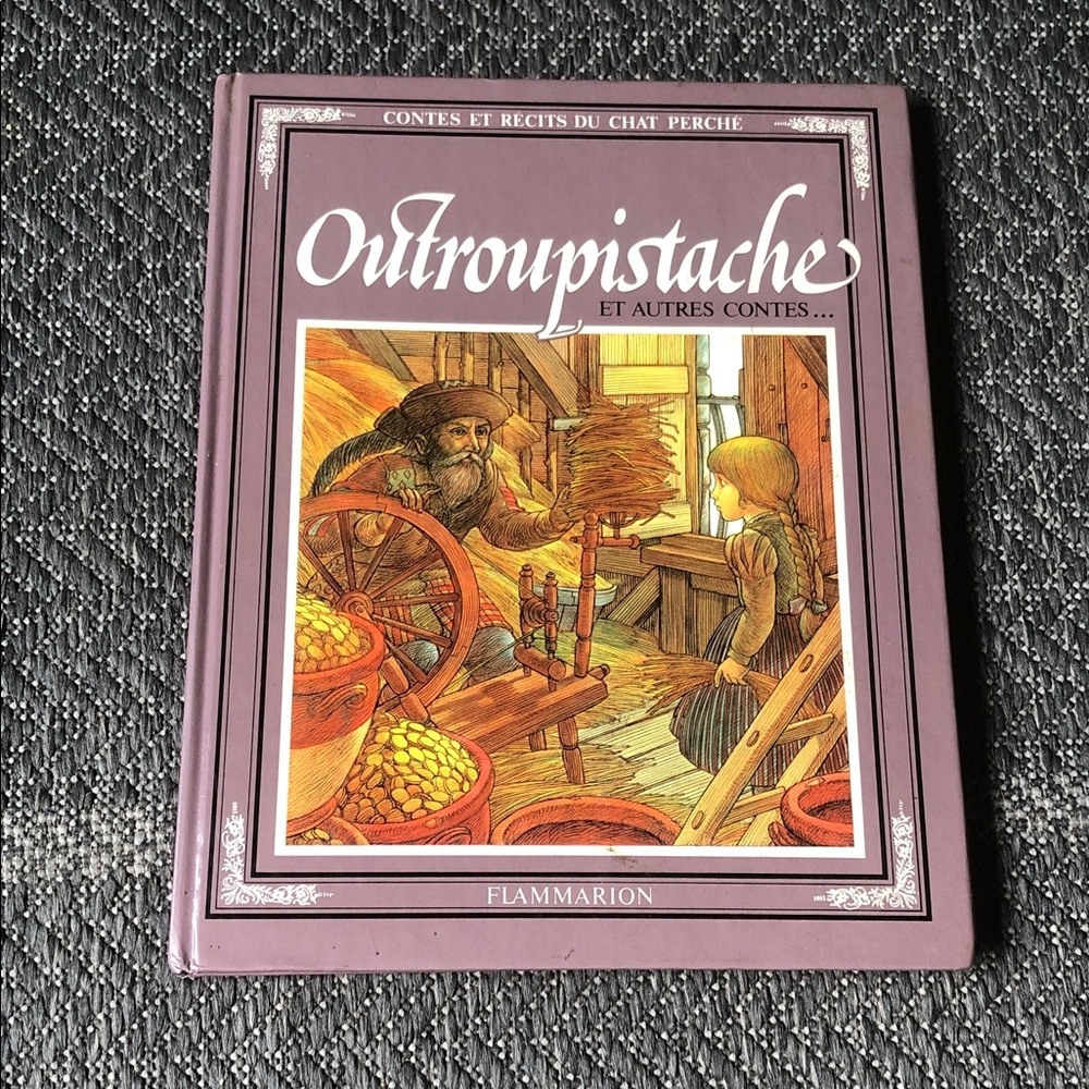 Vintage Oultroupistache Illustrated Hardcover Book in Mauve (French)